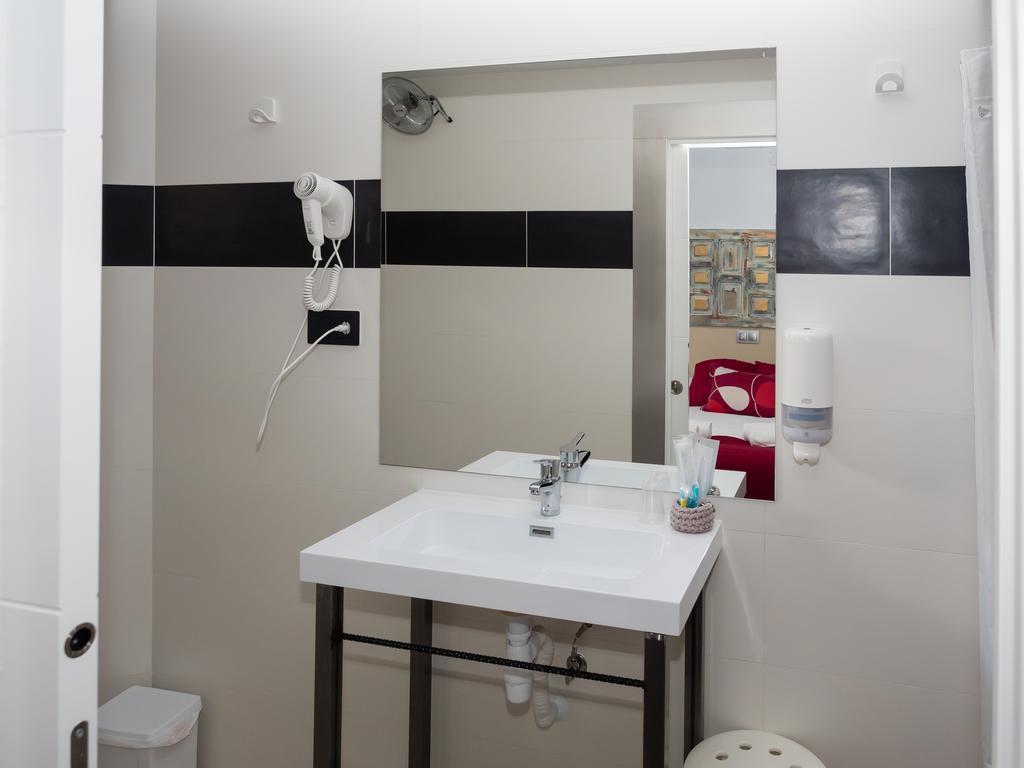 Hostal Boutique Luna De Gavin Cullera Bagian luar foto
