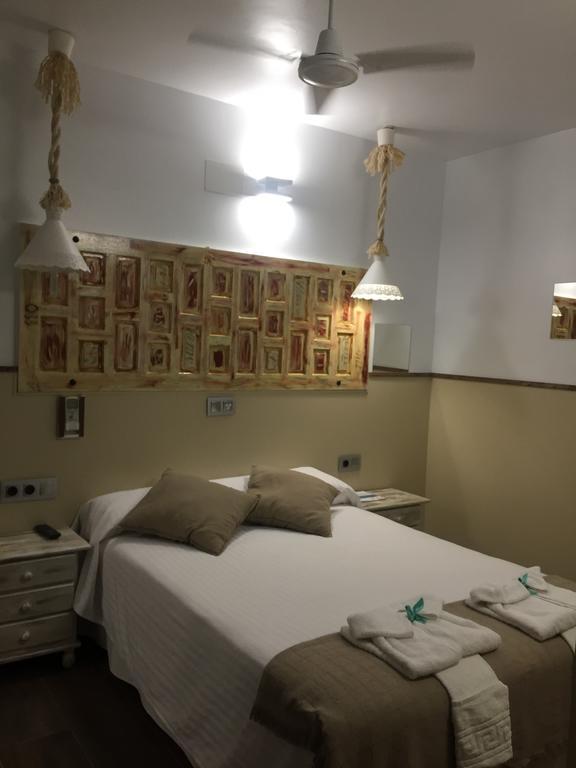 Hostal Boutique Luna De Gavin Cullera Bagian luar foto