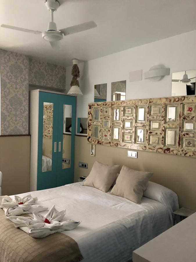 Hostal Boutique Luna De Gavin Cullera Bagian luar foto