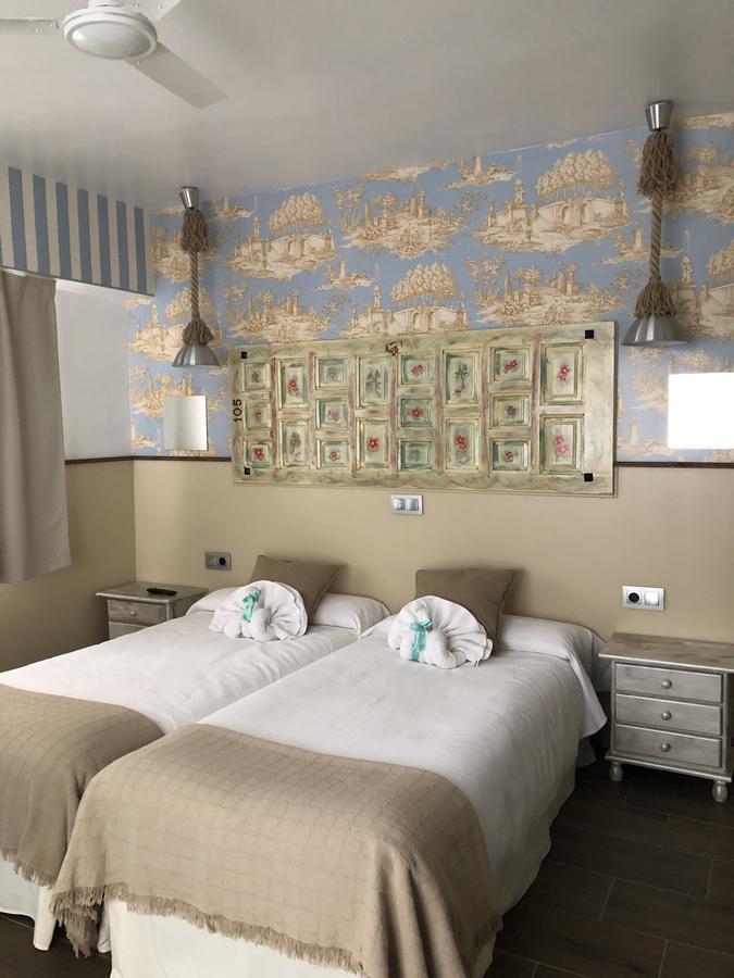 Hostal Boutique Luna De Gavin Cullera Bagian luar foto