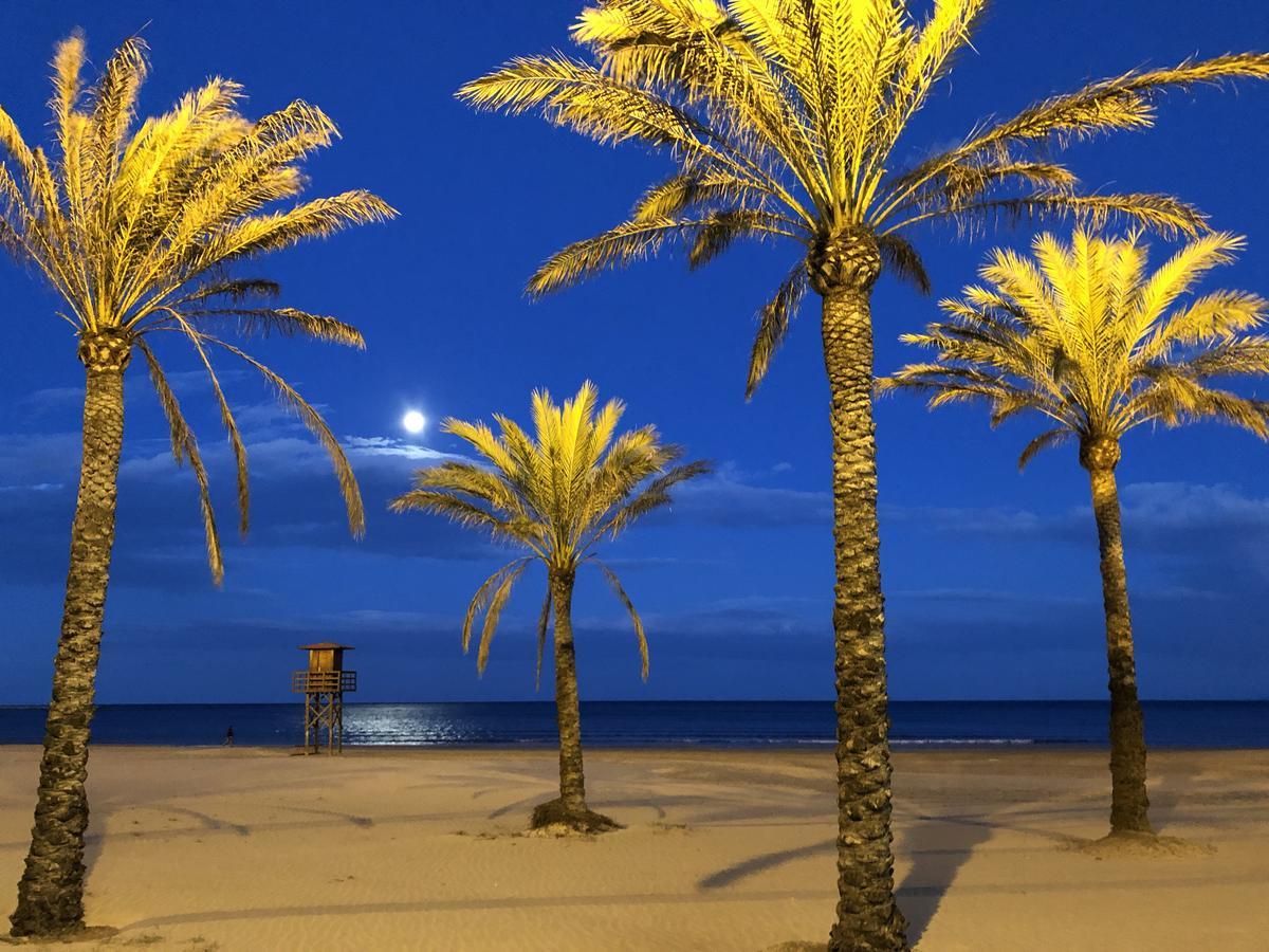 Hostal Boutique Luna De Gavin Cullera Bagian luar foto