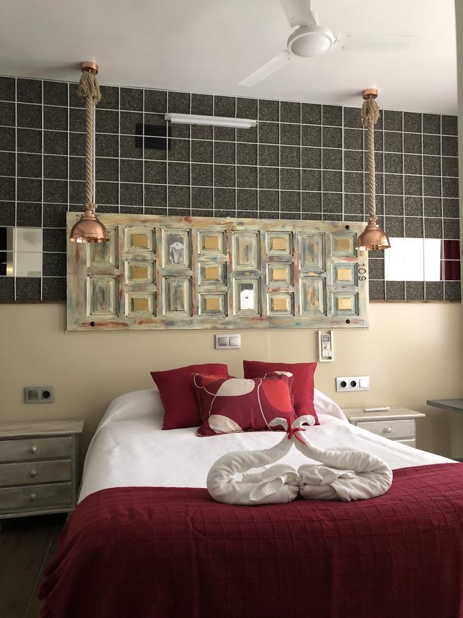Hostal Boutique Luna De Gavin Cullera Bagian luar foto