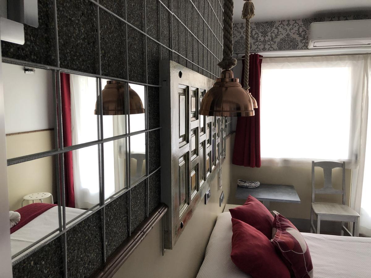 Hostal Boutique Luna De Gavin Cullera Bagian luar foto