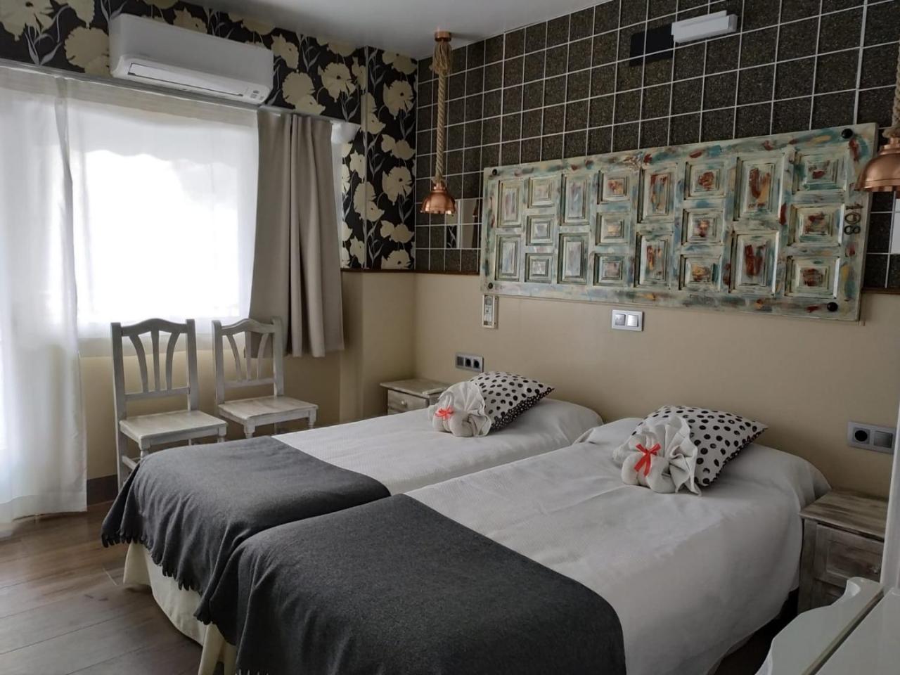 Hostal Boutique Luna De Gavin Cullera Bagian luar foto